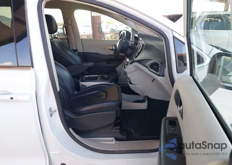 2023 Chrysler Pacifica Hybrid Touring L z USA, uszkodzony, nr VIN 2C4RC1L70PR584090